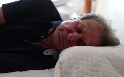 7+ hours of sleep correlates to longer life expectancy.